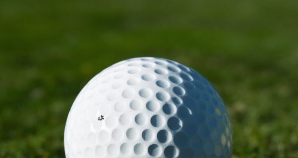 How to Choose the Right Golf Ball for Your Game